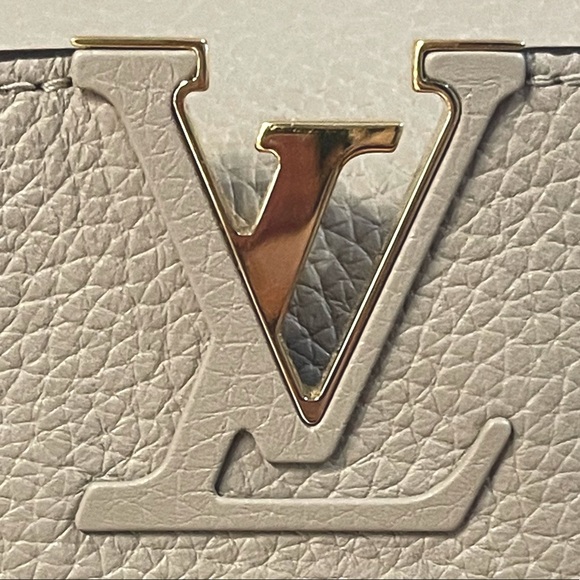 Louis Vuitton Capucine BB Taurillon Leather Iconic Bag Purse Taupe Galet Pebble - Picture 7 of 15